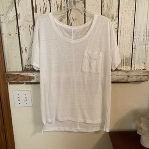 Old Navy boyfriend pocket tee, white, size M